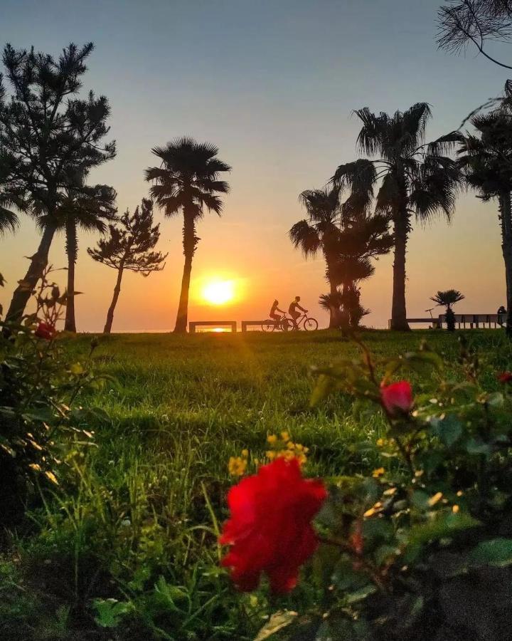 Orbi City Batumi With Sea View Exterior foto